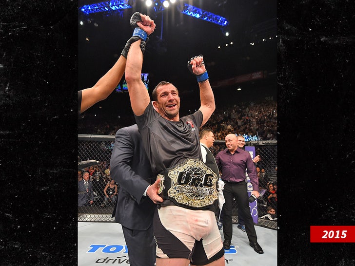 Luke Rockhold sub getty swipe
