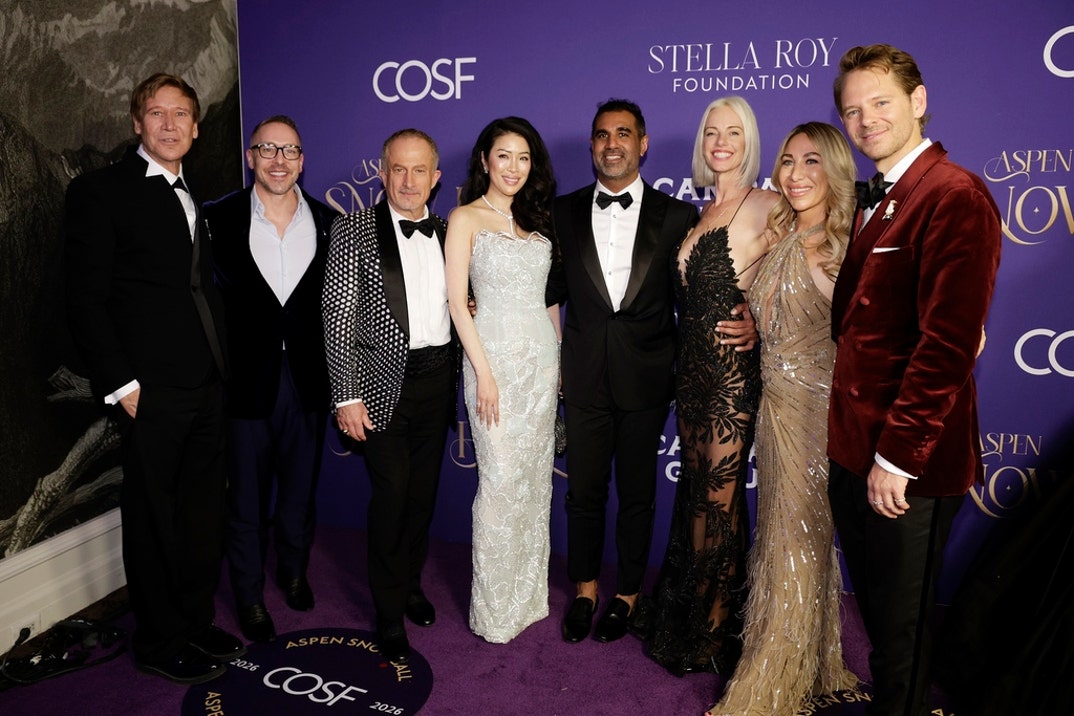 Stars At 4th Annual Snow Ball Gala 10