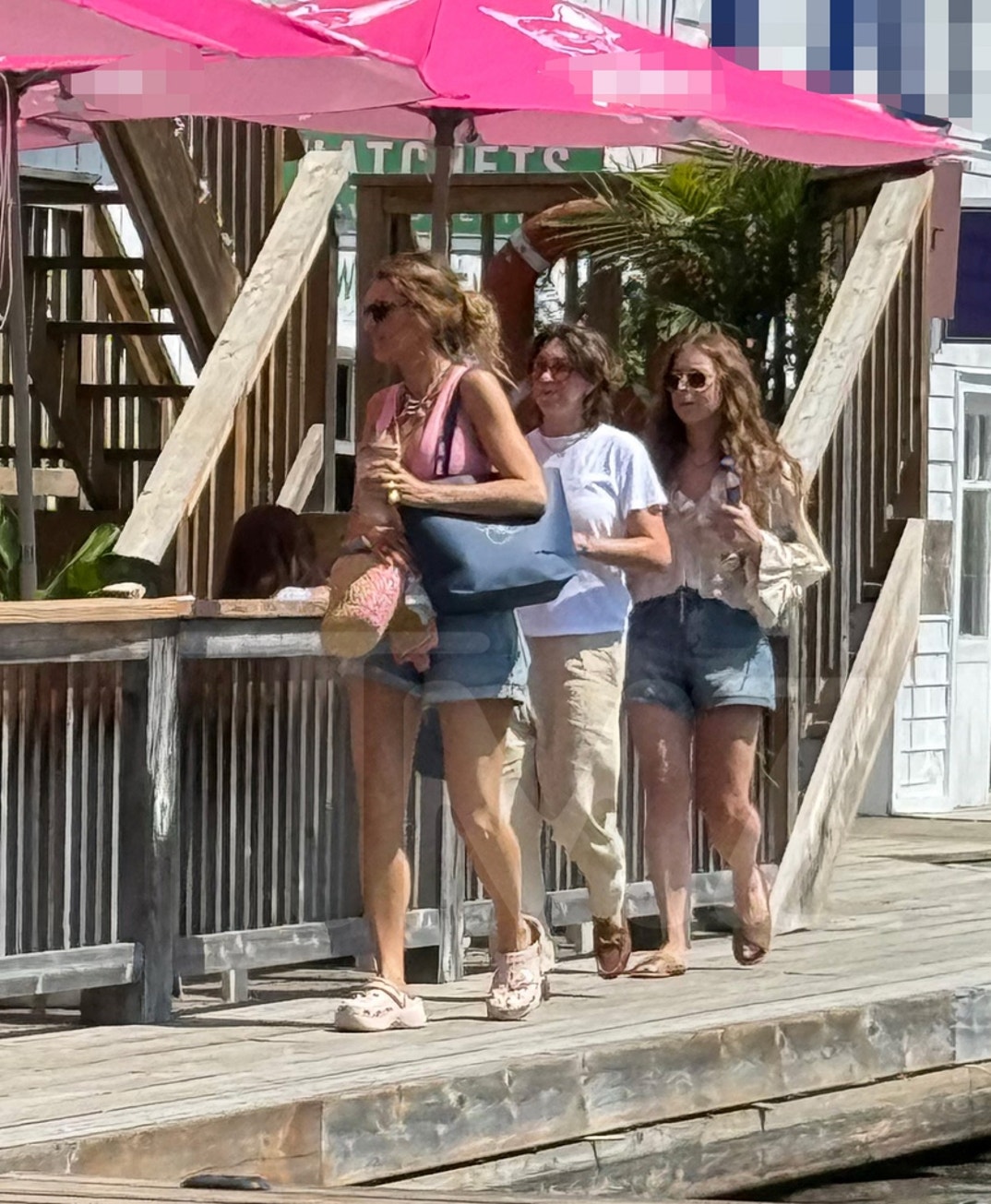 Ryan Reynolds Blake Lively Canada 2