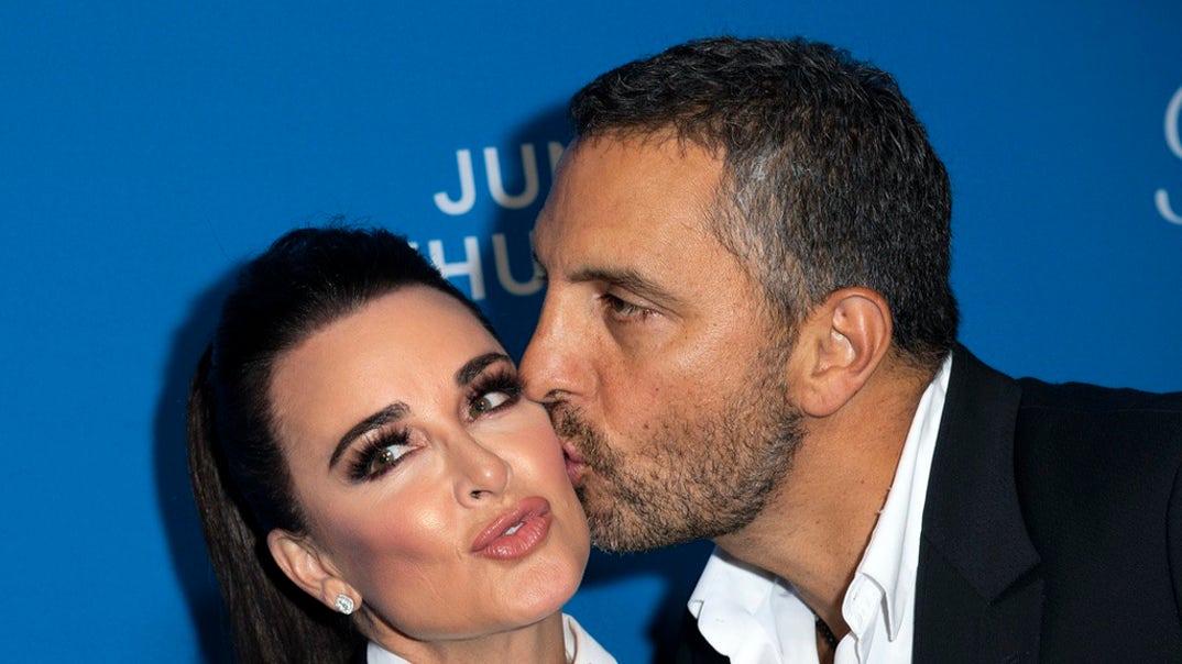 Kyle Richards Mauricio Umansky Together Photos 8