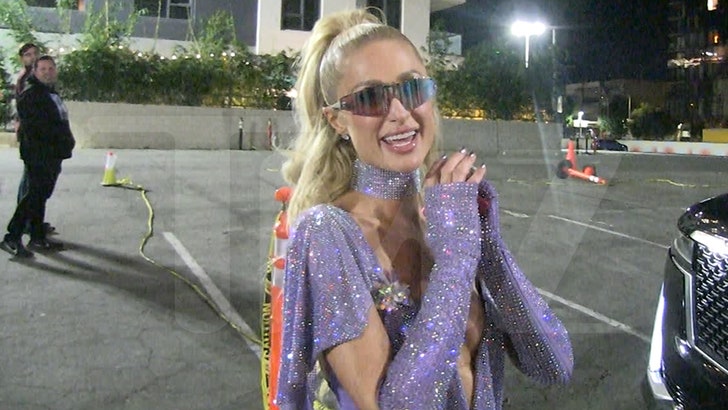 Paris Hilton Meets With Fans After Performing for Star-Studded Crowd