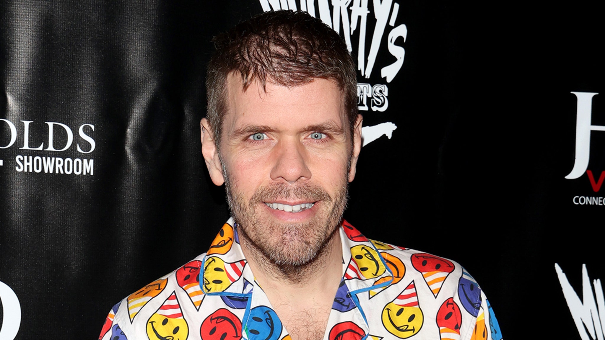 Perez Hilton Communicating With Family After Live Stream