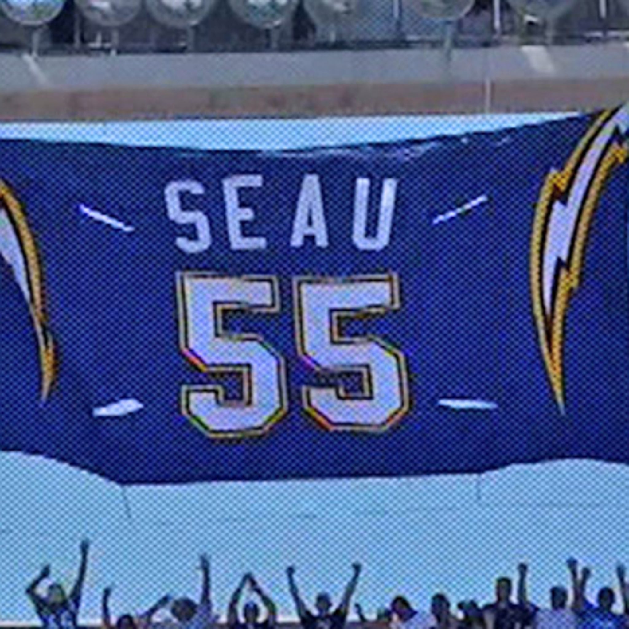 Junior Seau -- Chargers Retire Jersey No. 55 During Emotional Tribute