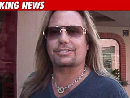 0628_vince_neil_BN_TMZ_01