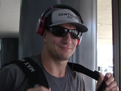 0324-Rob-Gronkowski-tmz-01