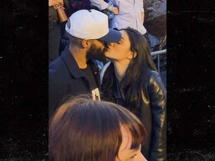 Rachel Zegler pda Nathan Louis-Fernand backgrid 1