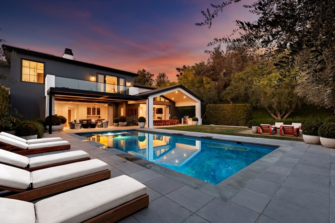 Lori Loughlin & Mossimo Home 50