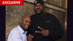 Shaquille O'Neal REJECTED from Nightclub -- You're Dressed Like a Schlub!!!