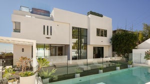 Tyra Banks Sells Pacific Palisades Home for $7.895 Million