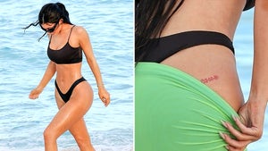 Kylie Jenner Flaunts Hot Bod in Caribbean Amid Travis Scott Split Rumors