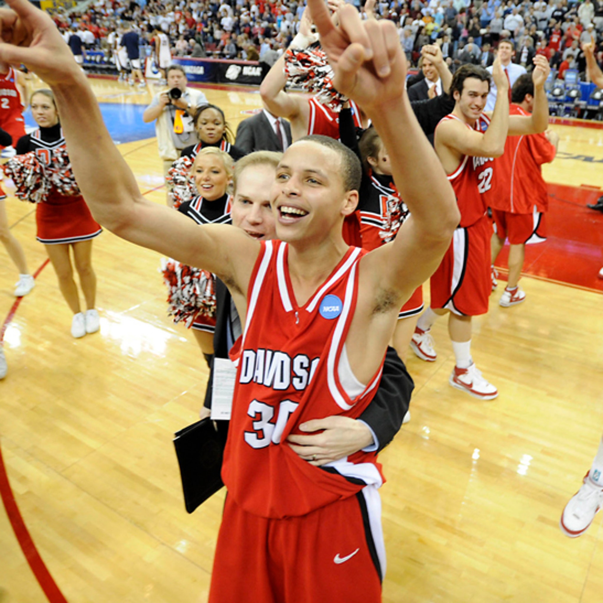 Warriors: Steph Curry excited for Davidson jersey retirement