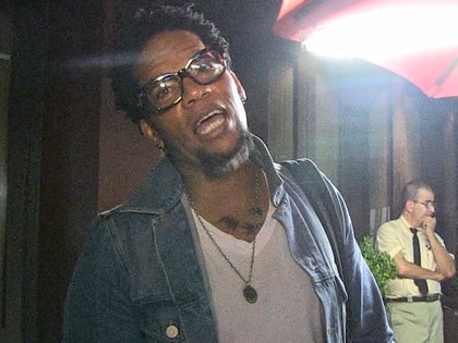 093015_dl_hughley_sports