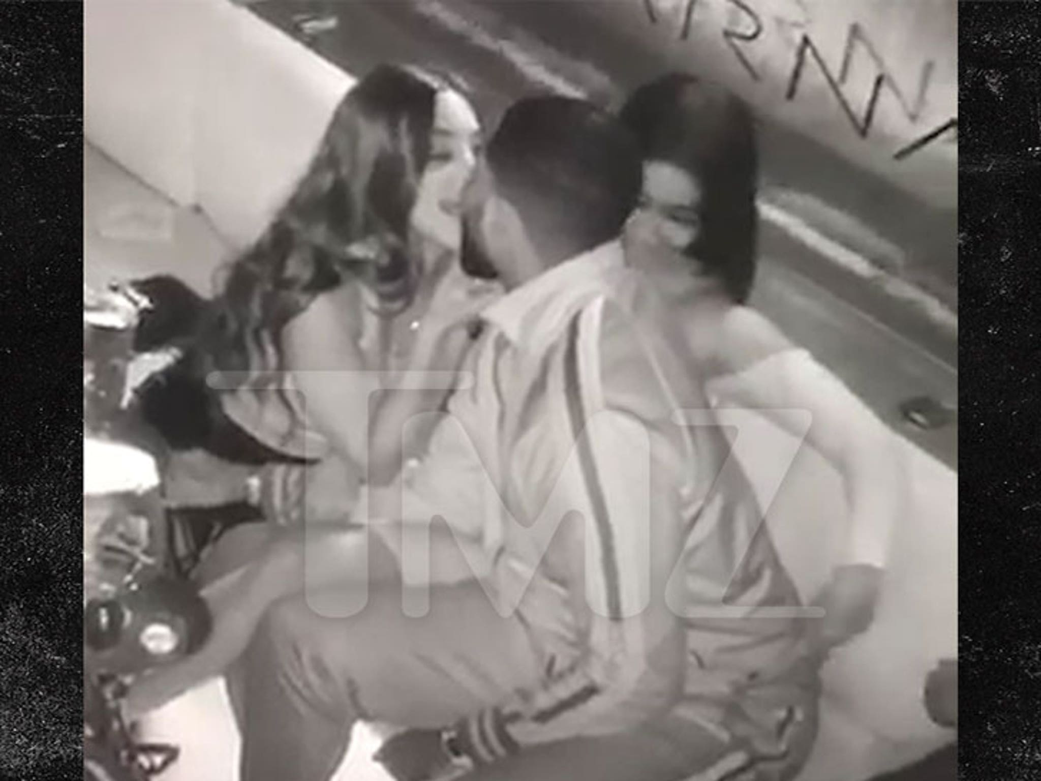 Tristan Thompson Cheating on Khloe Kardashian with 2 Women in New Video pic pic