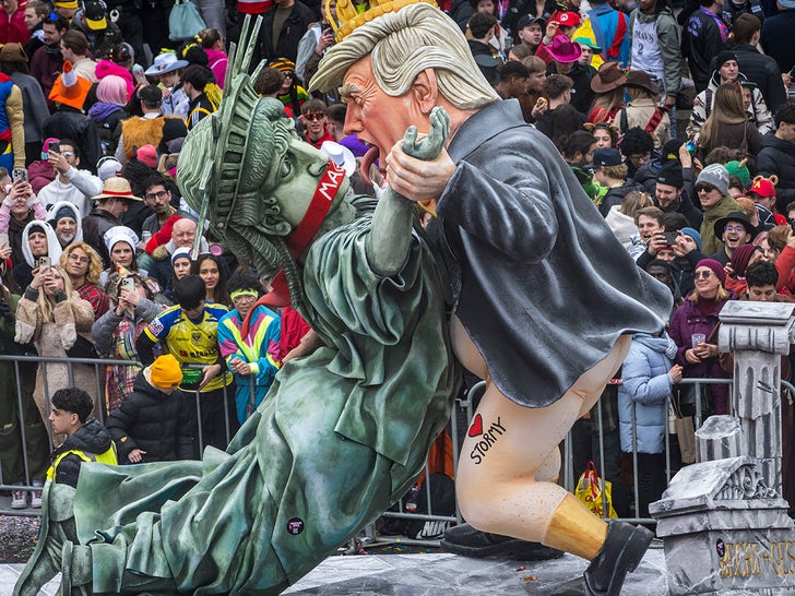 0216-donald-trump-jesus-cristo-float-tudo