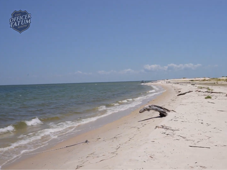 beach sub 2