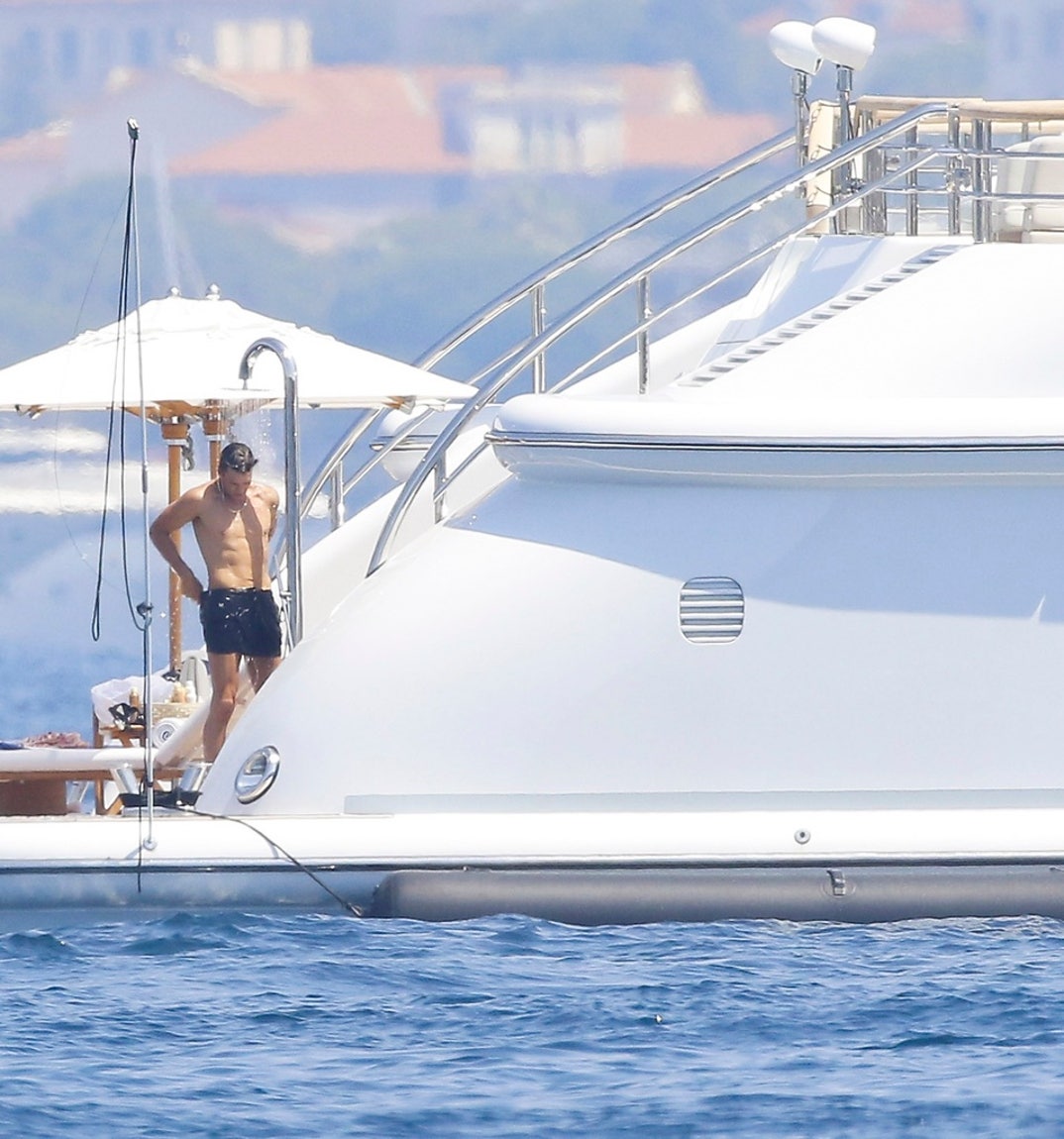 Tom Brady Mystery Women Snorkeling Yacht France 8
