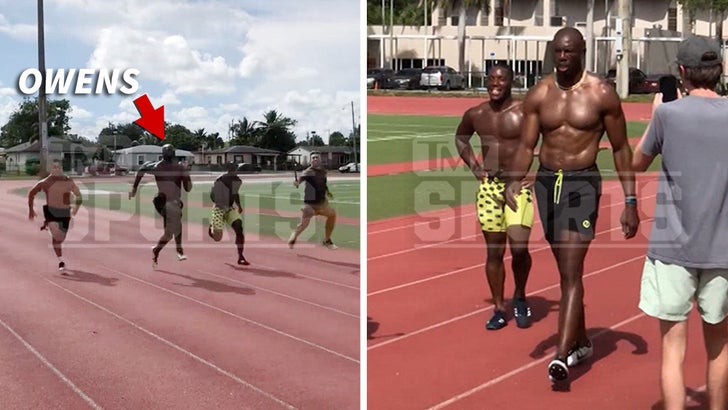 Terrell Owens runs 40-yard dash vs. Tyreek Hill (video) - Sports