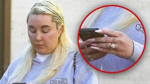 amanda bynes not engaged