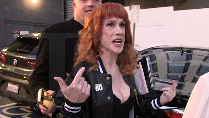 052225_kathy_griffin_kal
