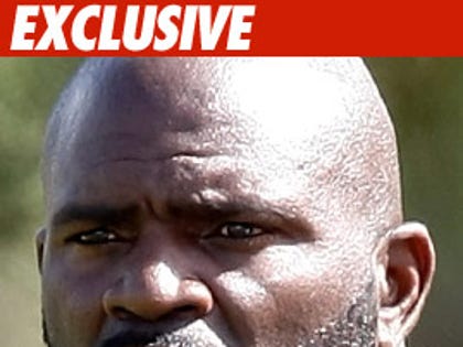 0506_lawrence_taylor_EX_Getty_02