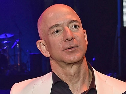 0608-jeff-bezos-getty-01