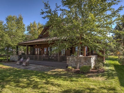 Kim Kardashian Kanye West Idaho Cabin photos-01