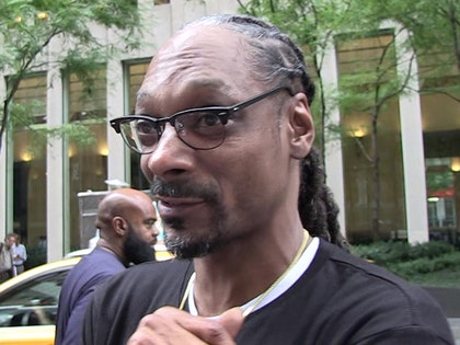 0304-snoop-dogg-tmz-01