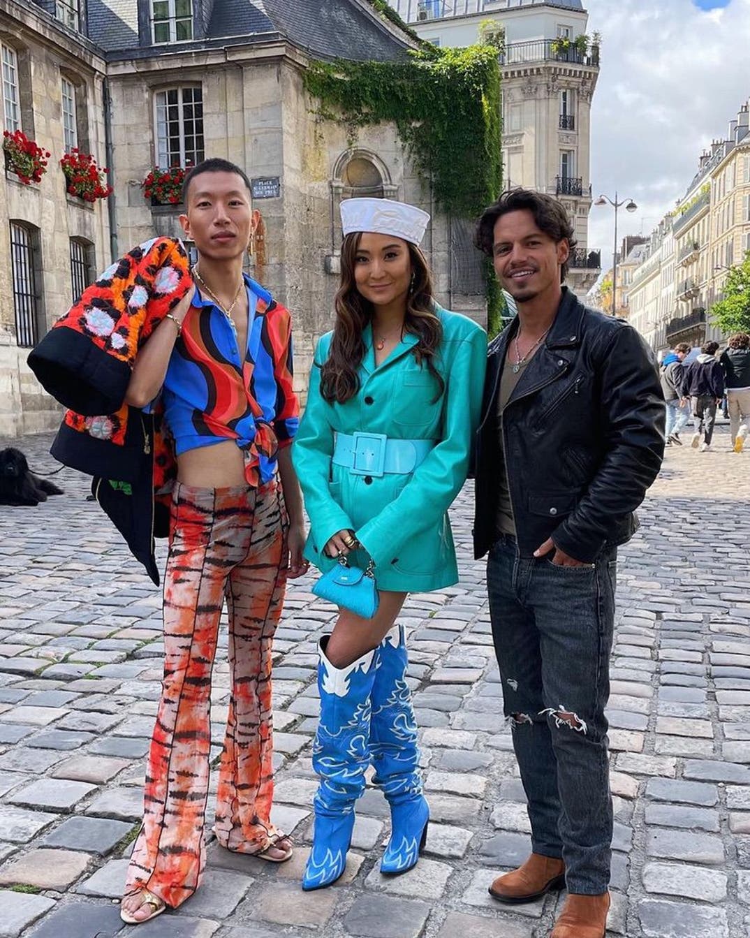 0816 Emily In Paris BTS 42