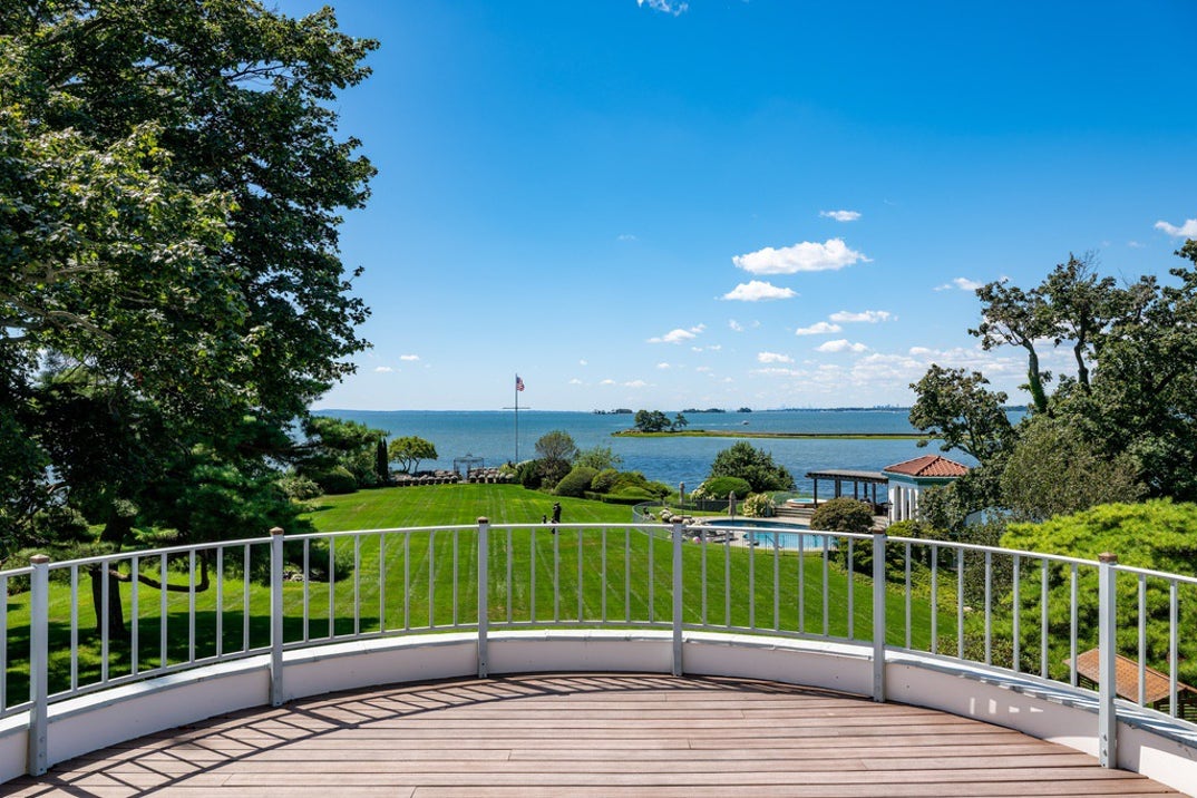 Kathie Lee Gifford Lists Connecticut Home 8
