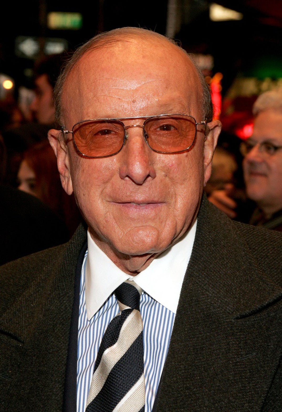 Remembering Clive Davis 0