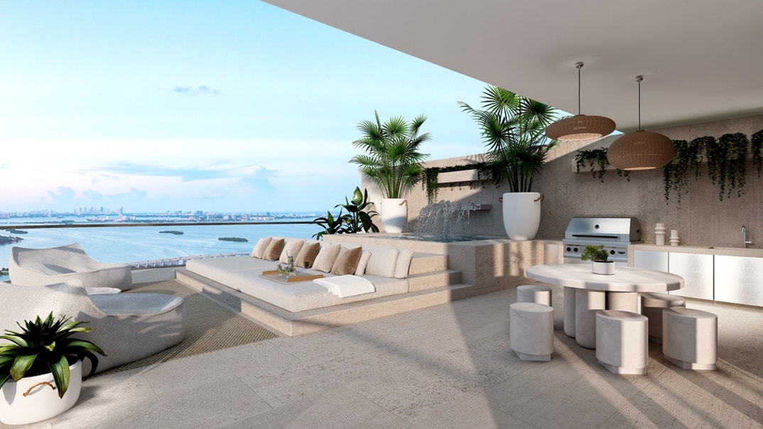 Poo Bear Miami House 17