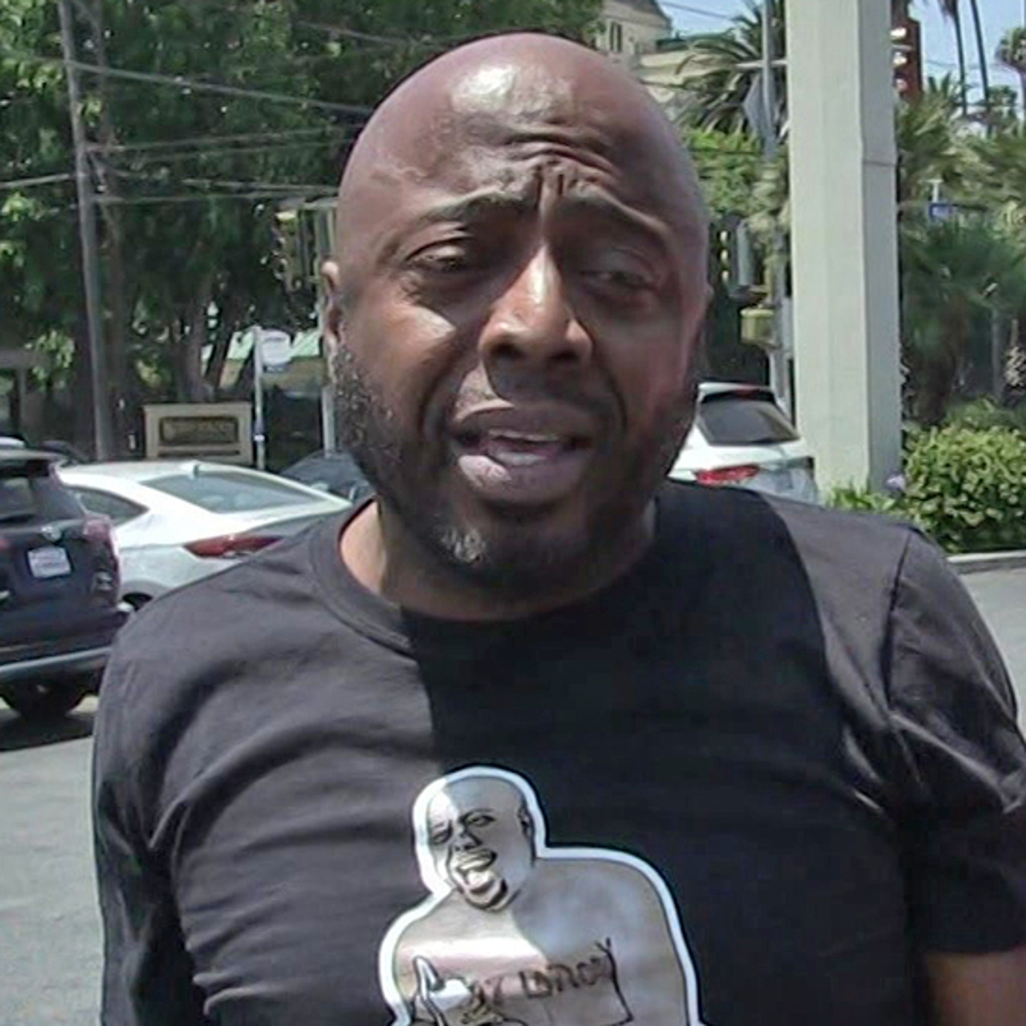 donnell rawlings wanted for questioning after allegedly punching dave chappelle fan donnell rawlings wanted for questioning