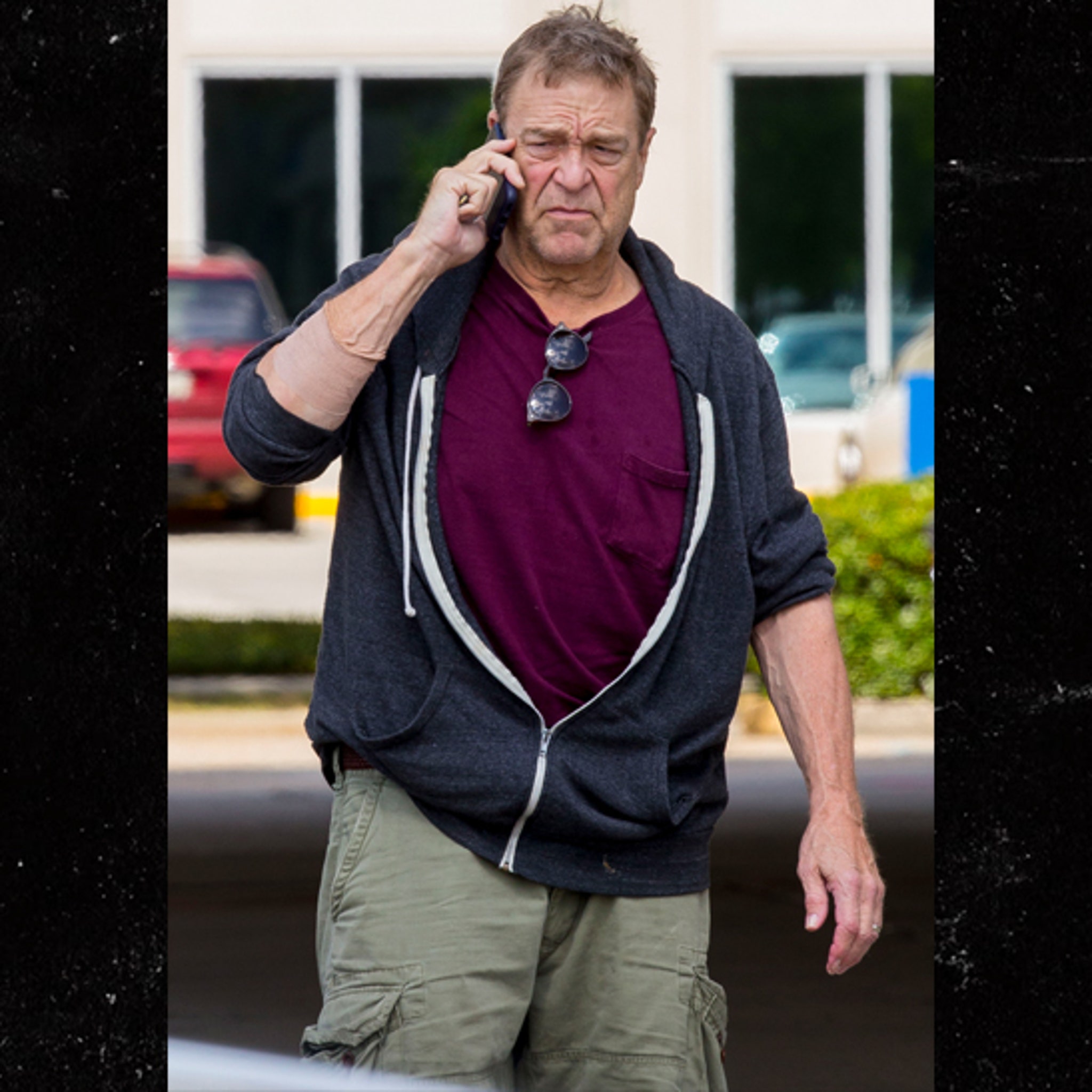 John Goodman's Working the Phone Amid 'Roseanne' Reboot Talks