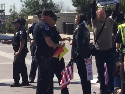 041516_rosario_dawson_primary