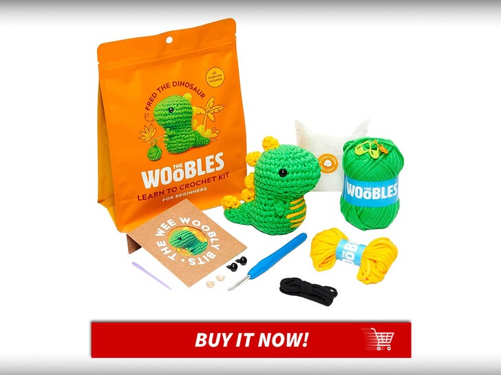 The-Woobles-Crochet-Kit-For-Beginners-Gift-Guide-Stocking-Stuffers-MAIN