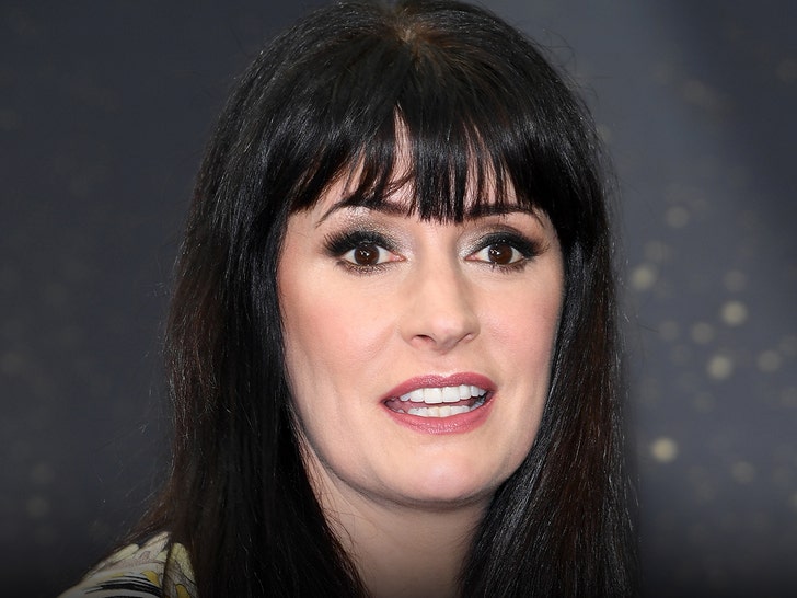 Paget Brewster Lashes Out at TV Critic After Negative Review, Apologizes