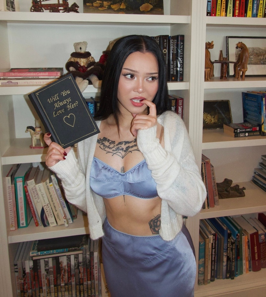 Bella Poarch Hot Shots 7