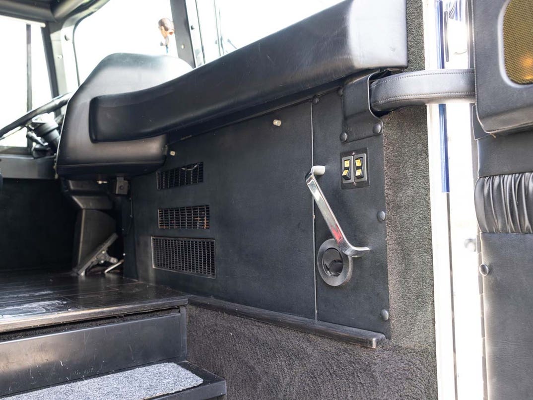 1998_prevost_marathon-xl_78-03044-scaled