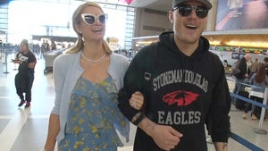 Paris Hilton and Chris Zylka Say They Have a Prenup