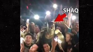 Shaq Jumps Into Nightclub Mosh Pit, Dances His Face Off!!