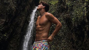 Noah Beck Hawaii Vacay