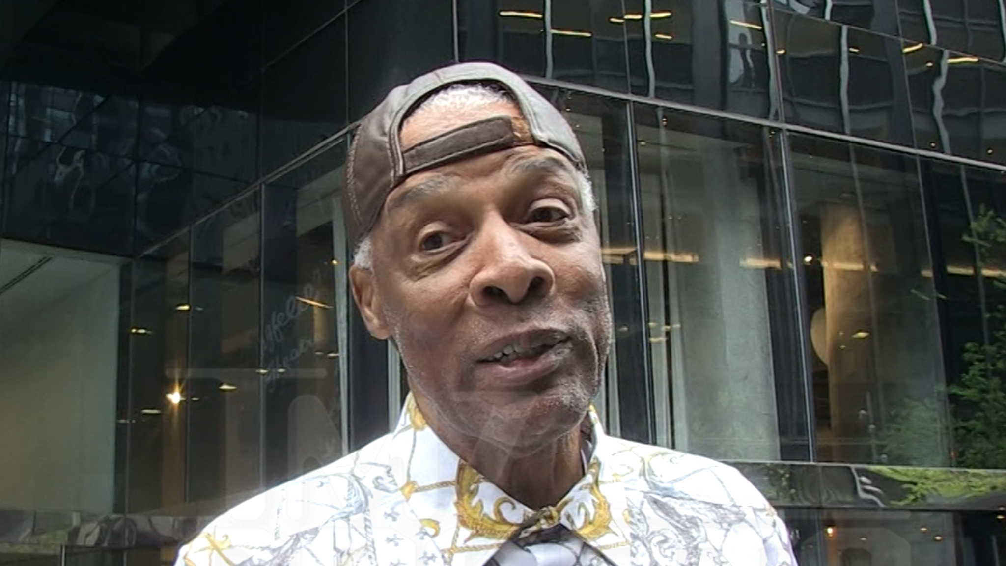 Julius Erving Calls on NBA Stars To Save Dunk Contest, Respect The History!