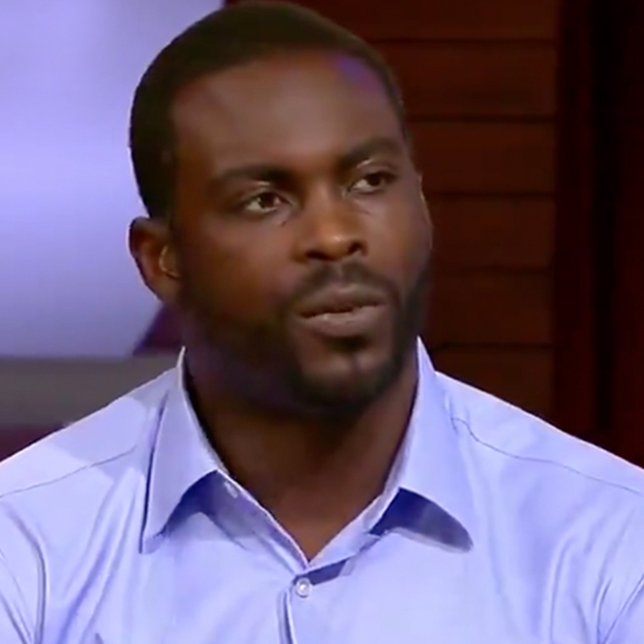 Michael Vick to Colin Kaepernick: Cut your afro