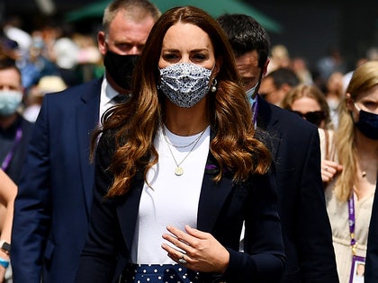 kate middleton mask on