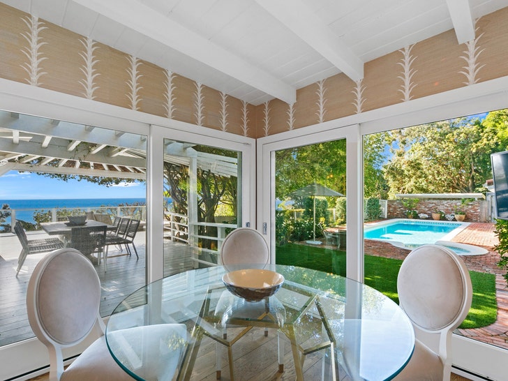 Miranda Kerr -- Sold Her Malibu Home for $4M