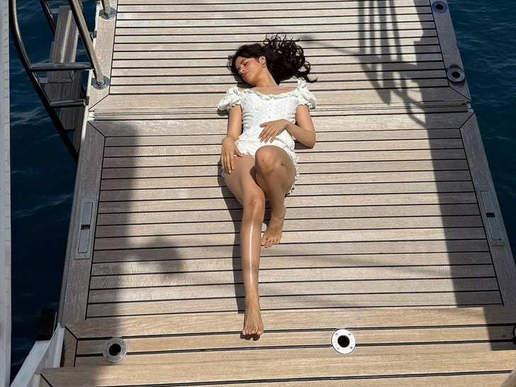 0519-Camila-Cabello-France-12