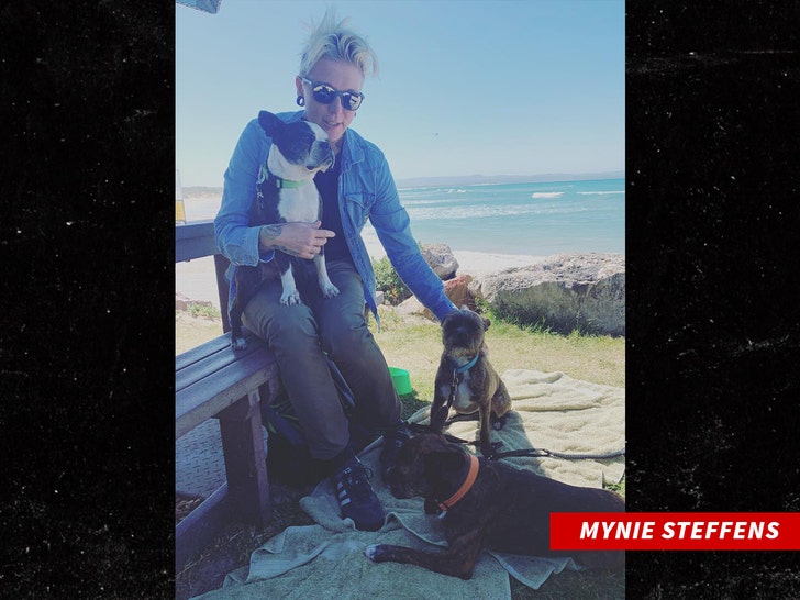 Mynie Steffens Facebook 2