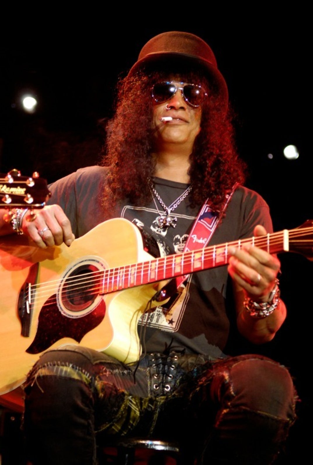 0401_gunsnroses_performance_00