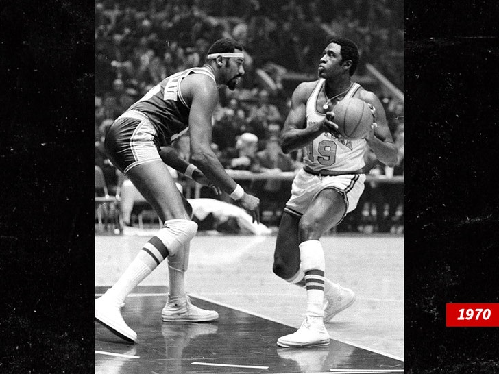 Willis Reed's Gutsy Performance Stands Out In Knicks' 1970 Championship Win  - The Sports Column