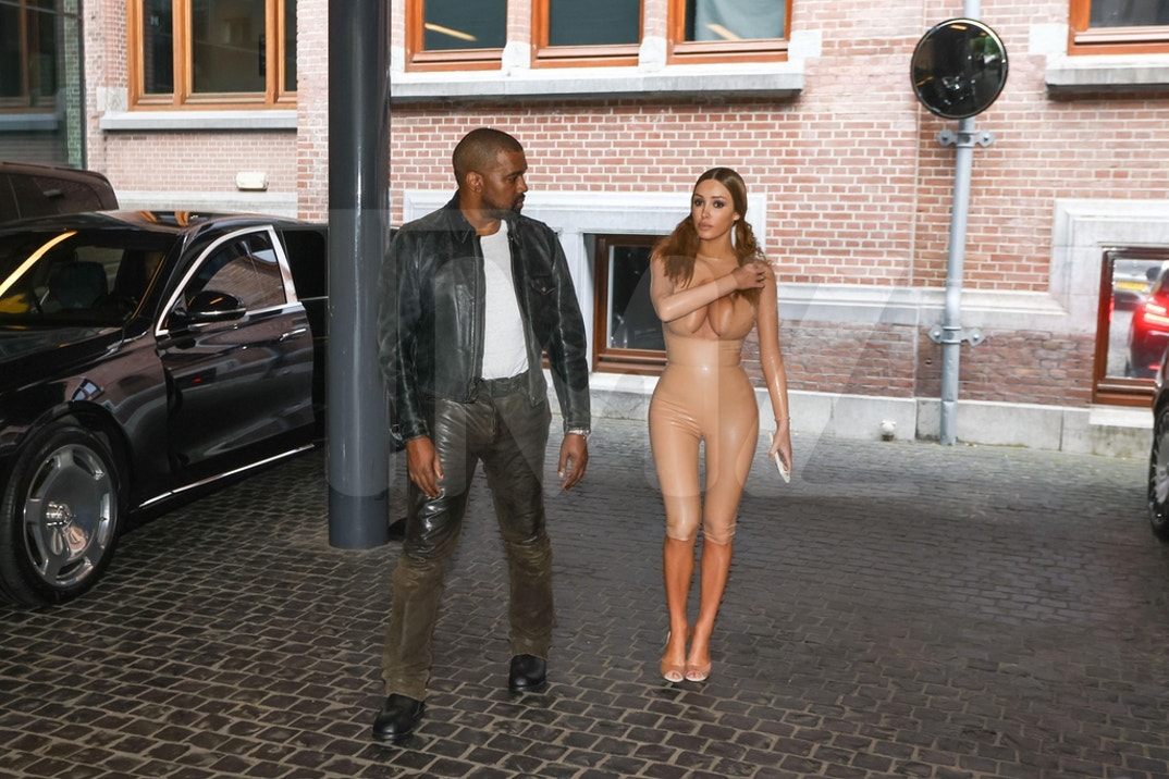 Kanye West Bday Bianca Censori 5